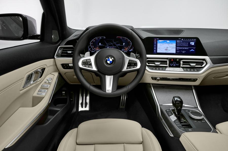 Торпедо BMW 330i Touring M Sport (G21) 2019 года  (WW) (фото 16 из 93)